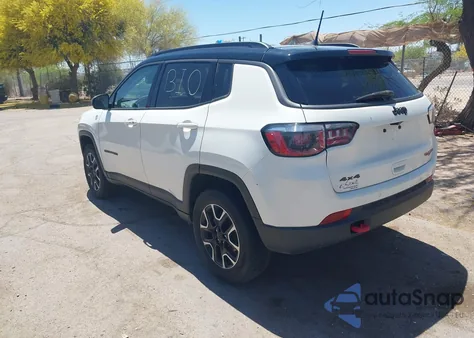 2019 Jeep Compass Trailhawk 4X4 z USA, uszkodzony, nr VIN 3C4NJDDB4KT780239
